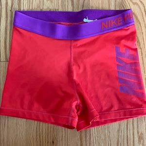 Nike Pro Spandex 3” w/out tags but only worn once!